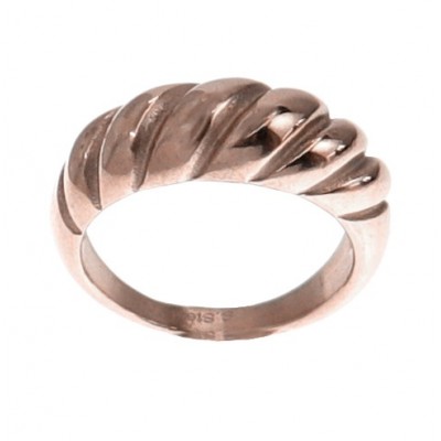 Δαχτυλίδι σε περίτεχνο σχέδιο